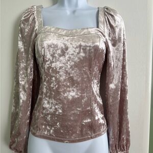 Elegant Velvet Women Top in Blush Pink